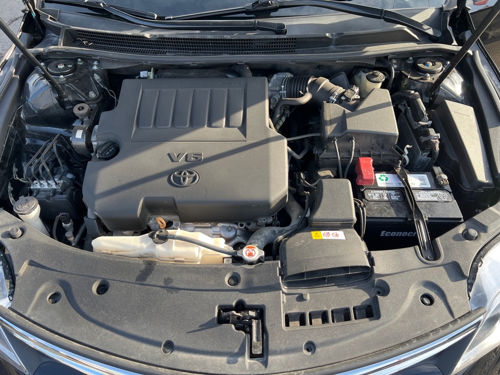 Toyota Avalon XLE Premium (Natl) 2018