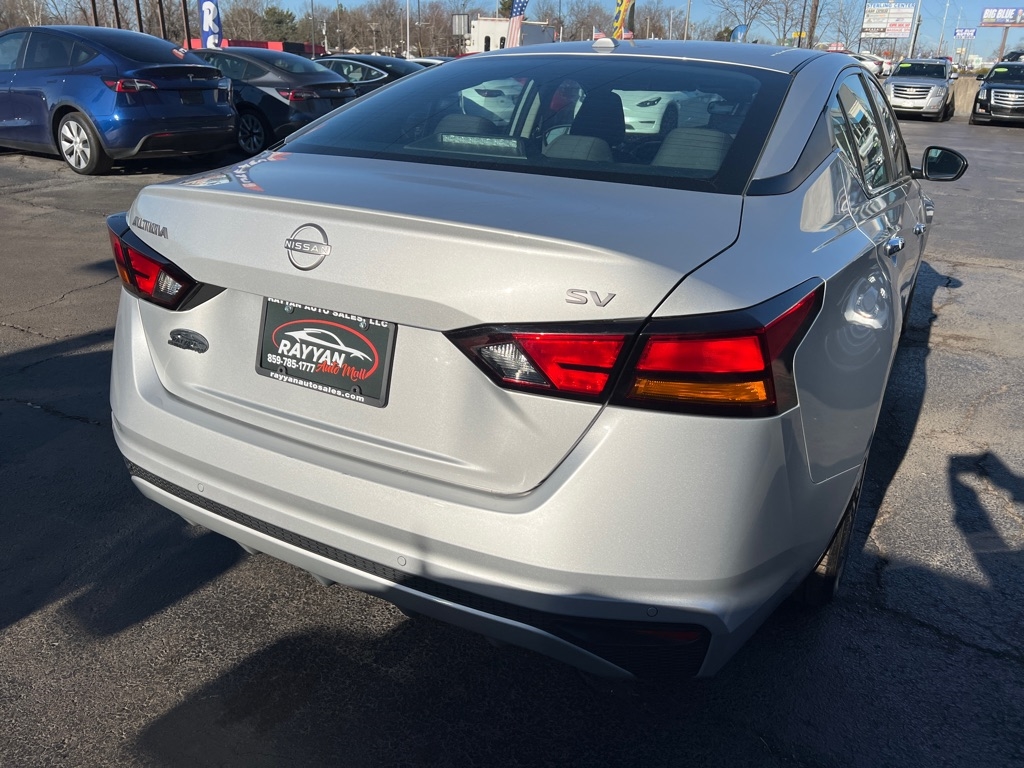 Nissan Altima 2.5 SV Sedan 2024