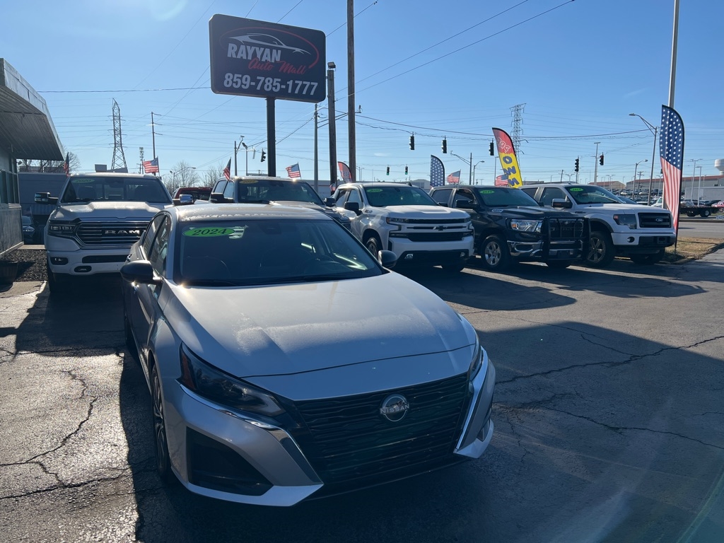 Nissan Altima 2.5 SV Sedan 2024