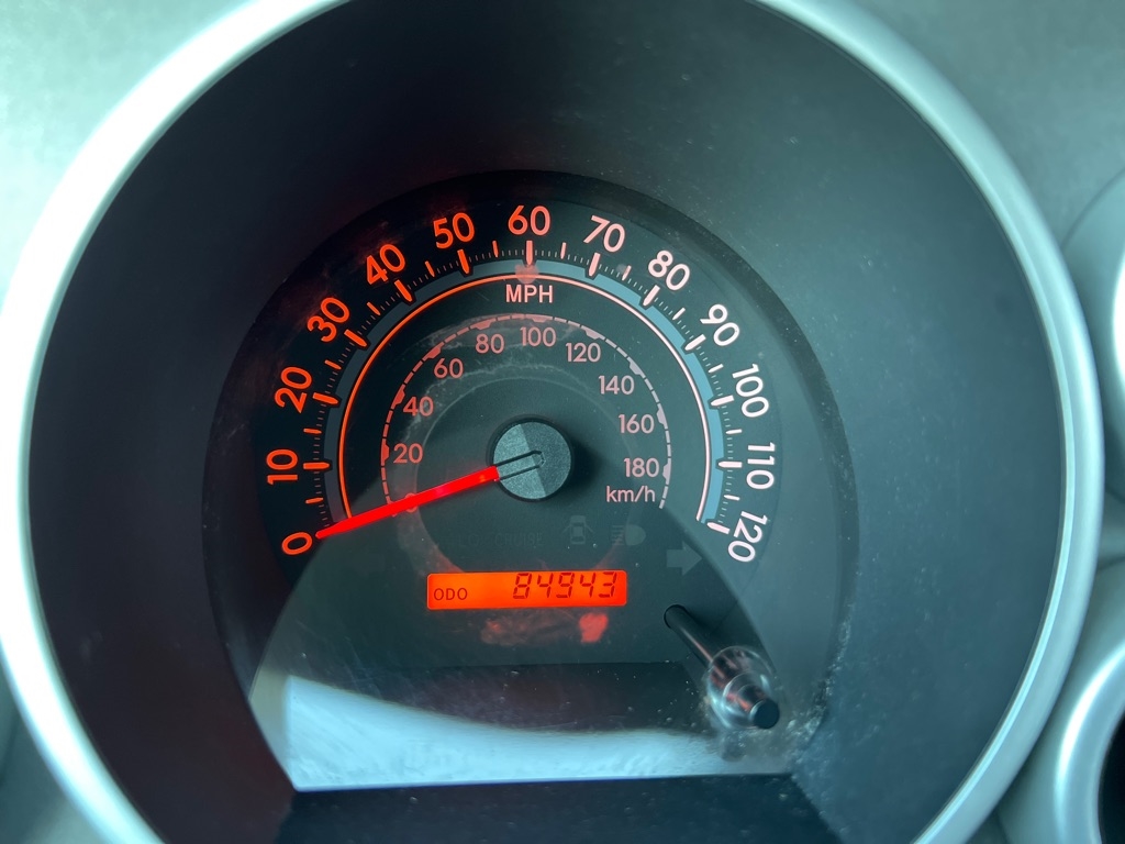 Toyota Sequoia RWD 5.7L SR5 (Natl) 2012