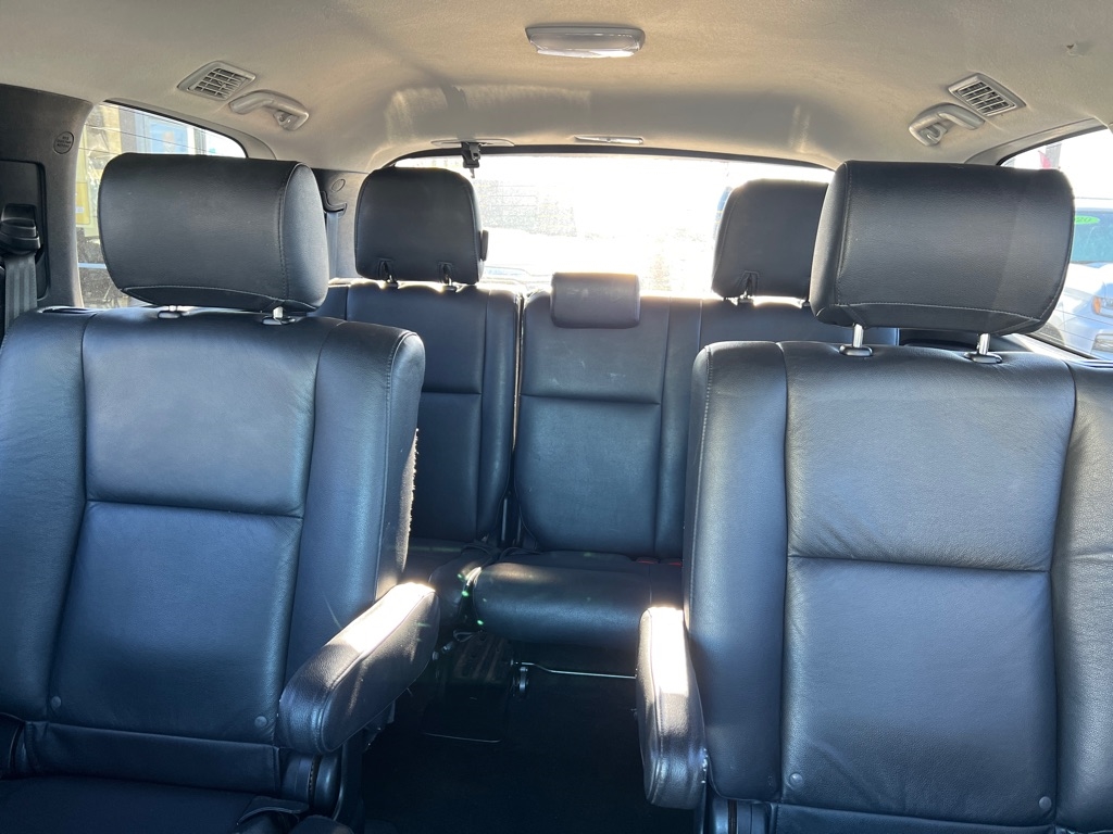 Toyota Sequoia RWD 5.7L SR5 (Natl) 2012