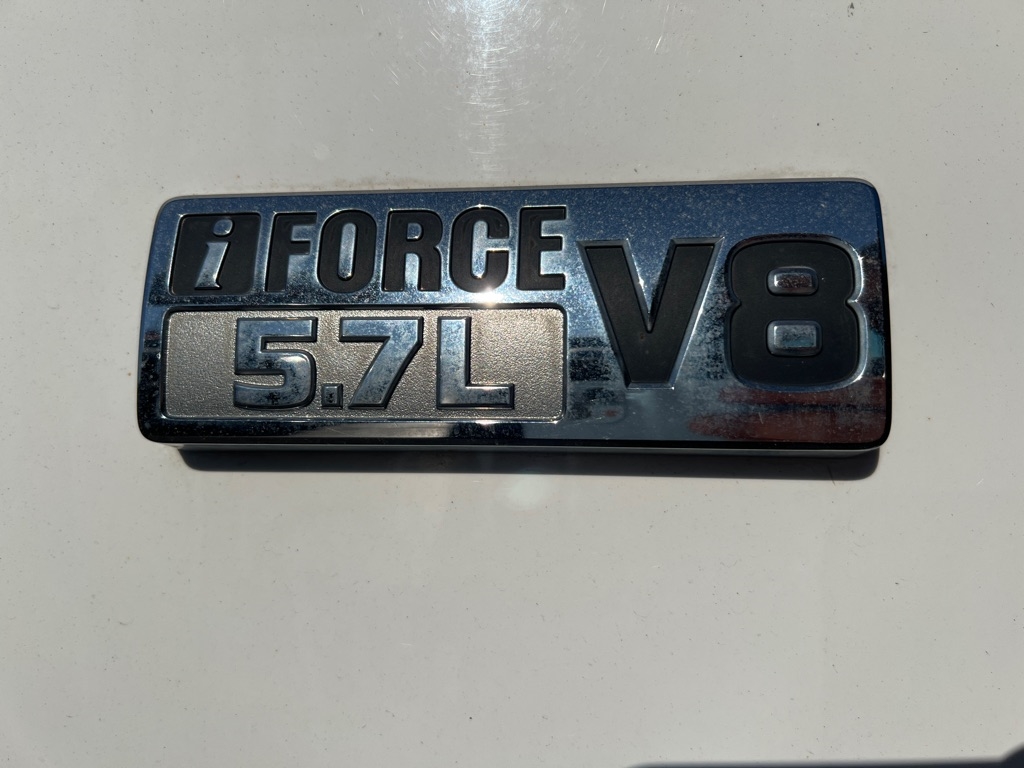 Toyota Sequoia RWD 5.7L SR5 (Natl) 2012