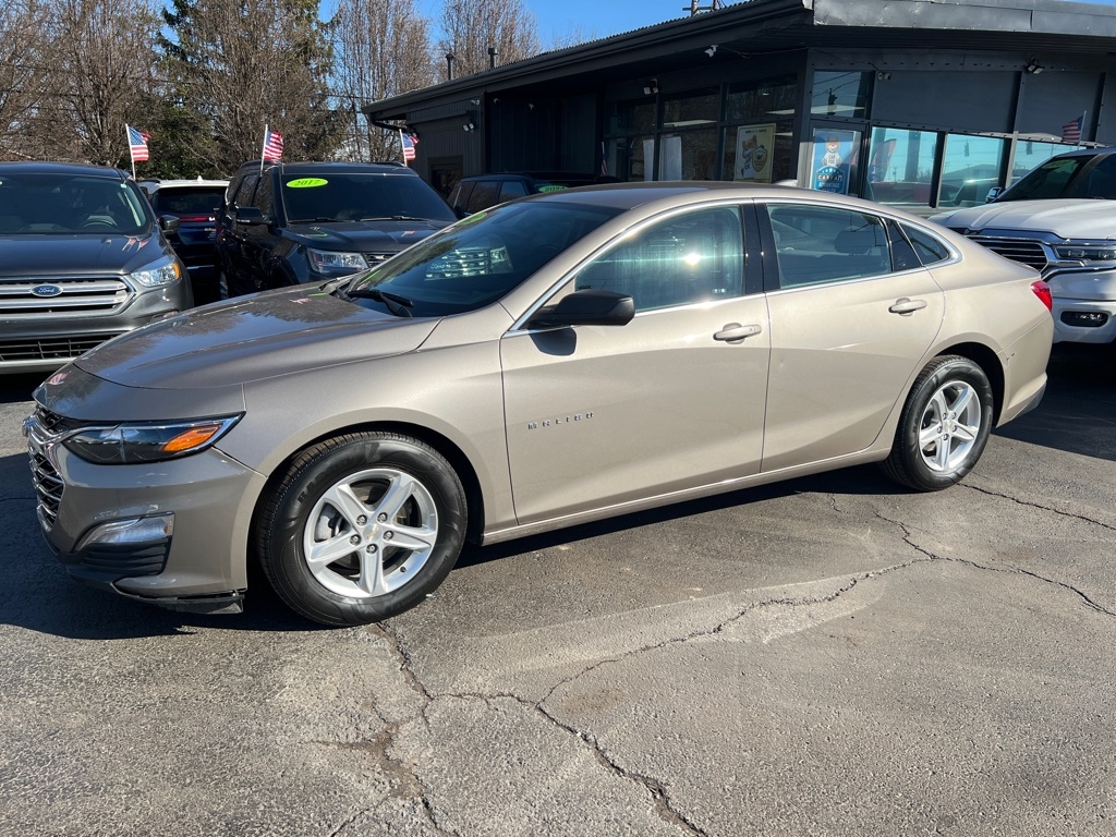 Chevrolet Malibu 4dr Sdn LS w/1LS 2022