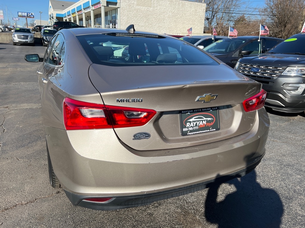 Chevrolet Malibu 4dr Sdn LS w/1LS 2022