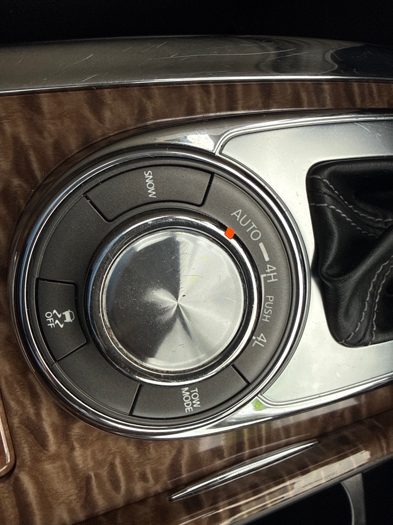 Nissan Armada 4x4 SL 2019