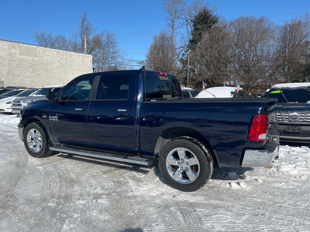 RAM 1500 2WD Crew Cab 140.5" Lone Star 2015