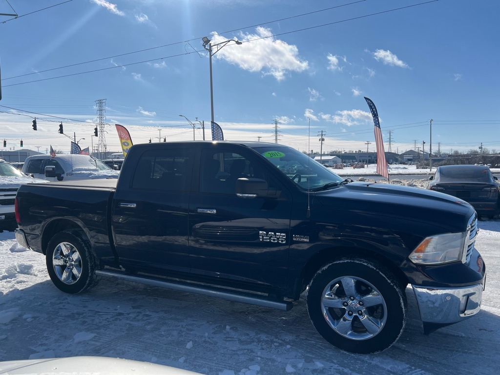 RAM 1500 2WD Crew Cab 140.5" Lone Star 2015