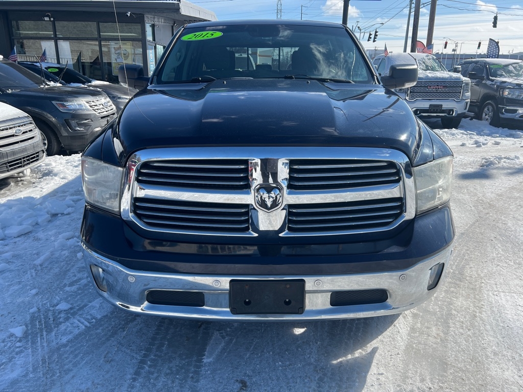 RAM 1500 2WD Crew Cab 140.5" Lone Star 2015