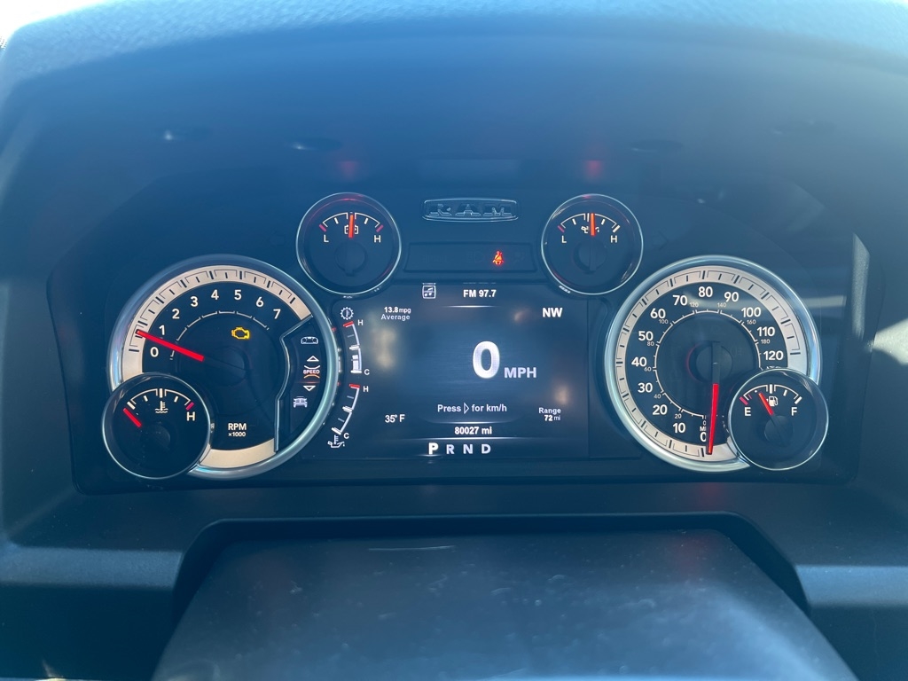 RAM 1500 2WD Crew Cab 140.5" Lone Star 2015