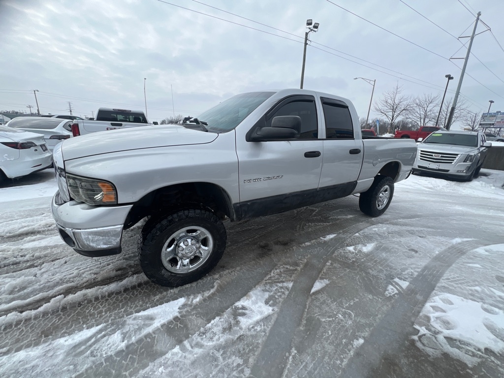 Dodge Ram 2500 4dr Quad Cab 140.5" WB 4WD SLT 2005