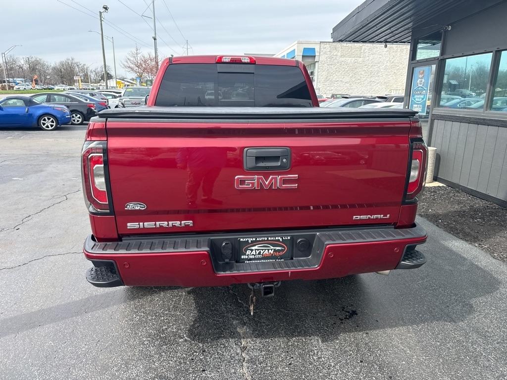 GMC Sierra 1500 4WD Crew Cab 143.5" Denali 2018