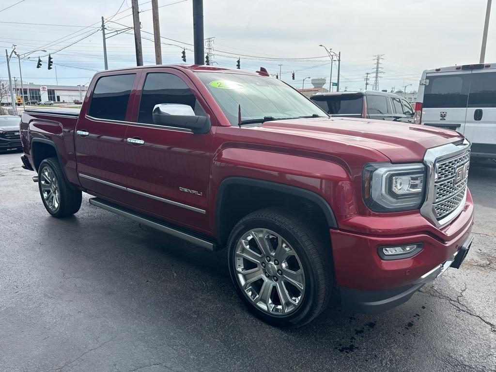 GMC Sierra 1500 4WD Crew Cab 143.5" Denali 2018