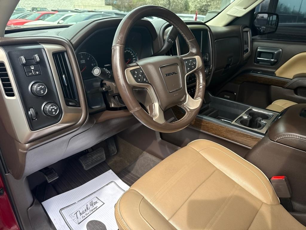 GMC Sierra 1500 4WD Crew Cab 143.5" Denali 2018