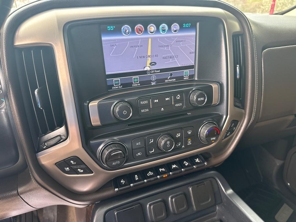 GMC Sierra 1500 4WD Crew Cab 143.5" Denali 2018