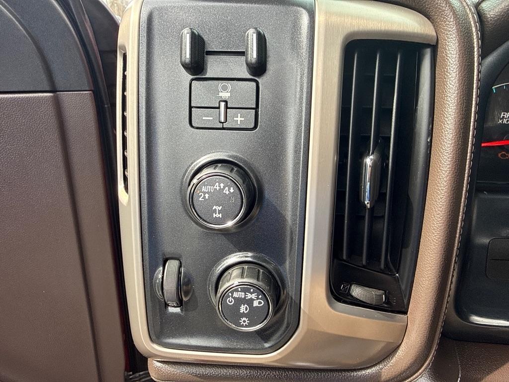 GMC Sierra 1500 4WD Crew Cab 143.5" Denali 2018