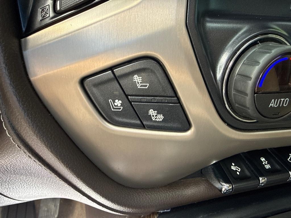 GMC Sierra 1500 4WD Crew Cab 143.5" Denali 2018