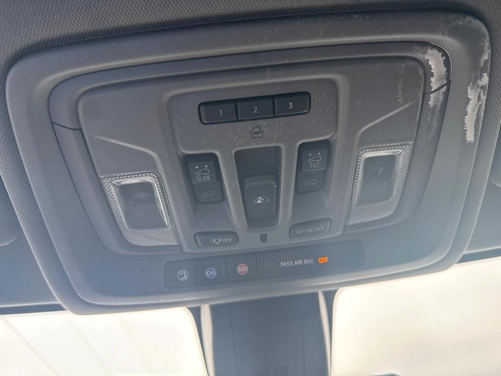 GMC Sierra 1500 4WD Crew Cab 147" Denali 2019