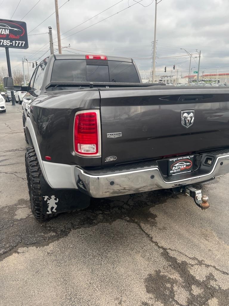 RAM 3500 4WD Mega Cab 160.5" Laramie 2015