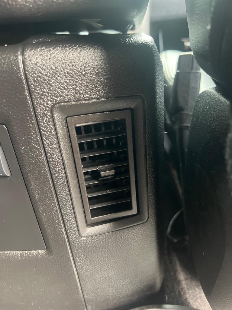 RAM 3500 4WD Mega Cab 160.5" Laramie 2015