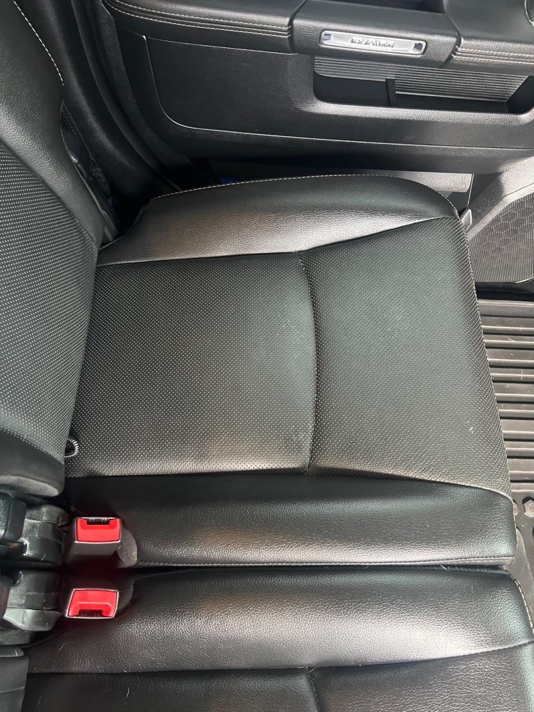 RAM 3500 4WD Mega Cab 160.5" Laramie 2015