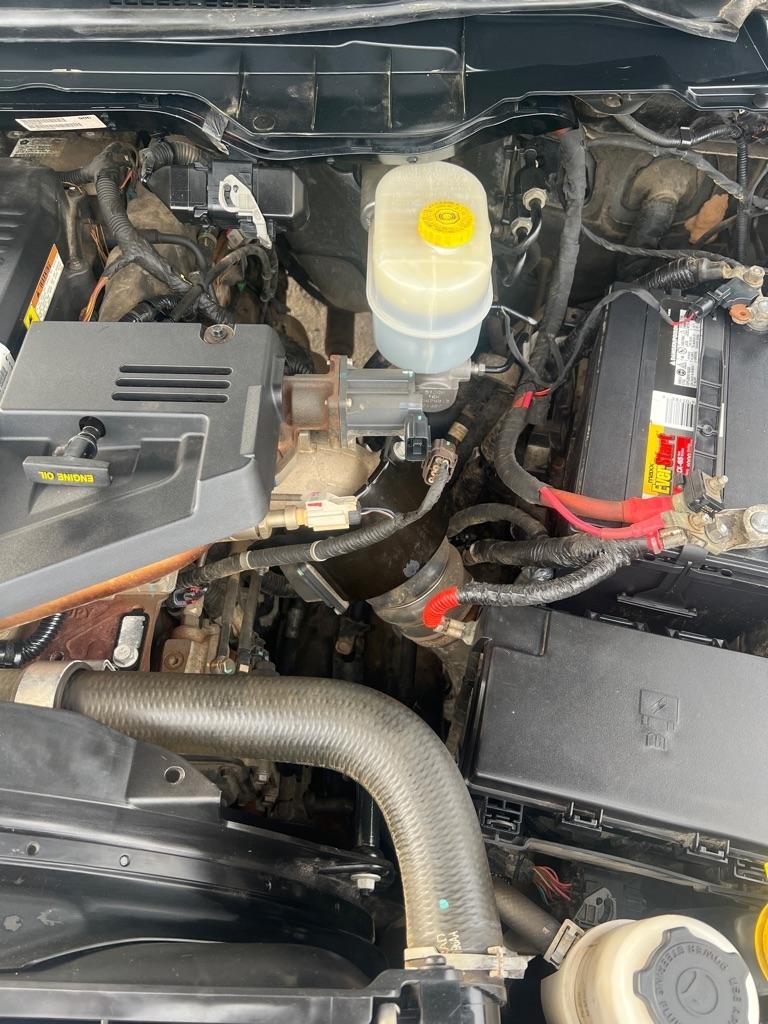 RAM 3500 4WD Mega Cab 160.5" Laramie 2015