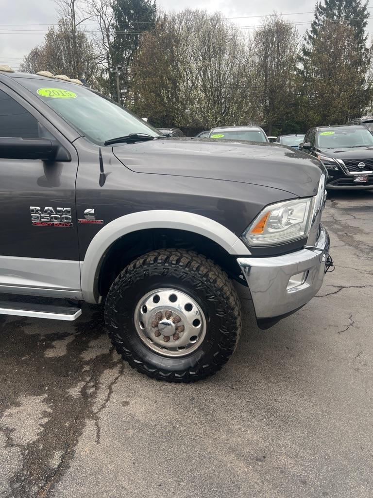 RAM 3500 4WD Mega Cab 160.5" Laramie 2015