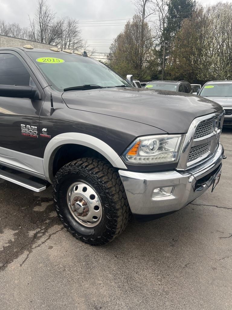 RAM 3500 4WD Mega Cab 160.5" Laramie 2015