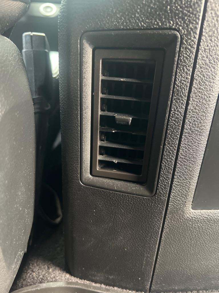 RAM 3500 4WD Mega Cab 160.5" Laramie 2015