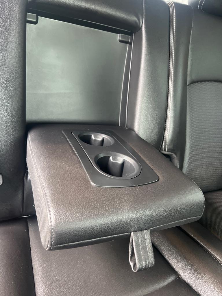 RAM 3500 4WD Mega Cab 160.5" Laramie 2015