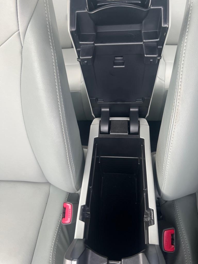 Toyota Prius Limited (Natl) 2023