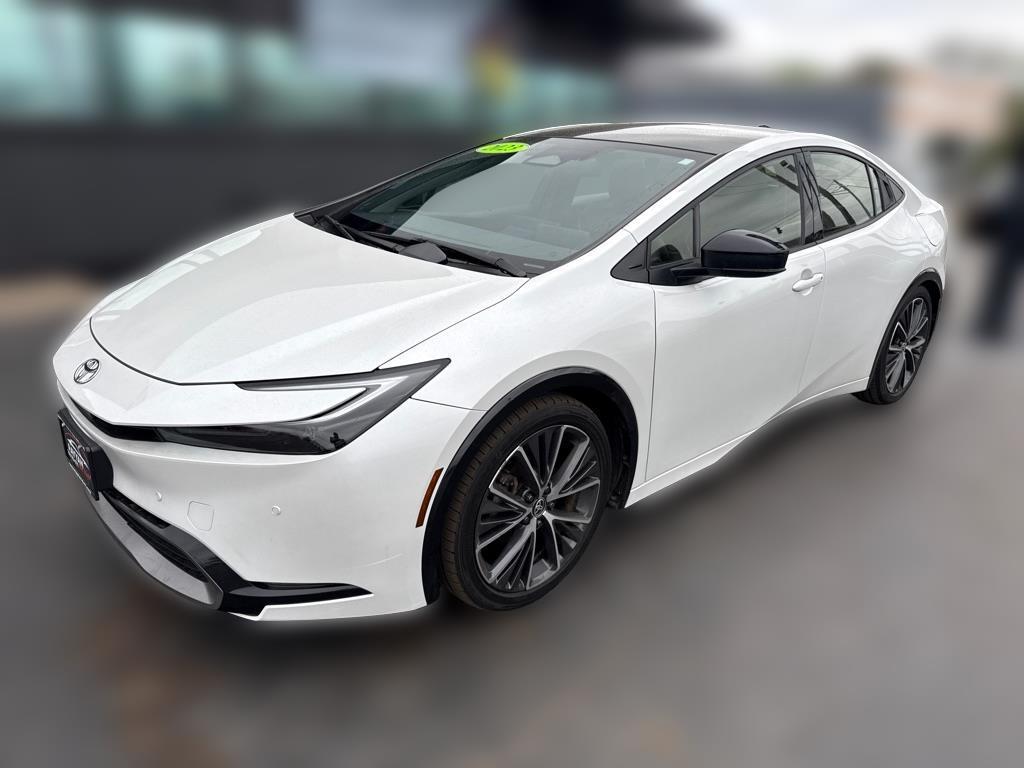 2023 Toyota Prius LE (Natl)