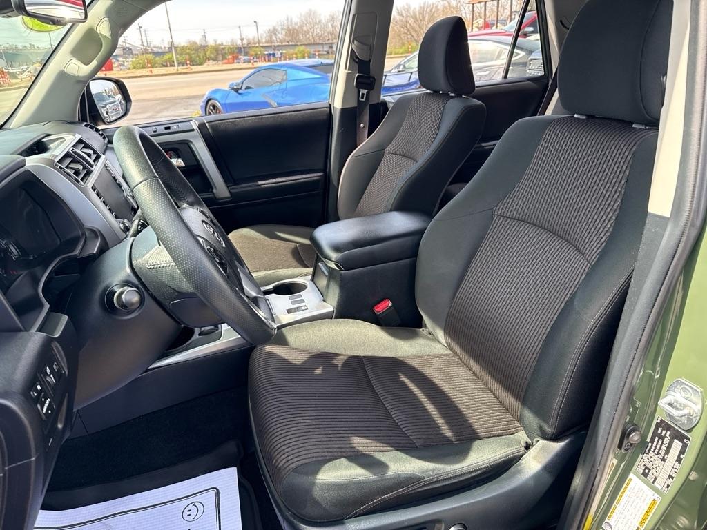 Toyota 4Runner TRD Off Road Premium 4WD (Natl) 2021