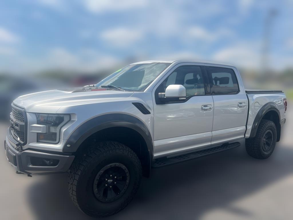 2017 Ford F-150 Raptor 4WD SuperCrew 5.5' Box