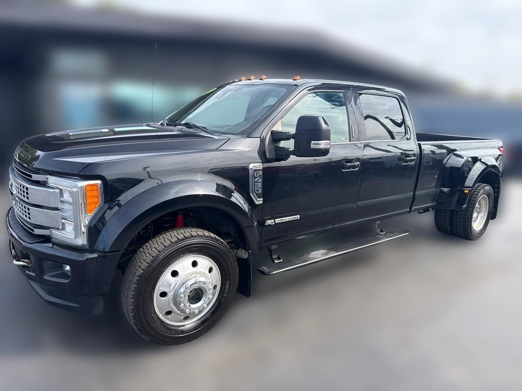 2017 Ford Super Duty F-450 DRW XL 4WD Crew Cab 8' Box