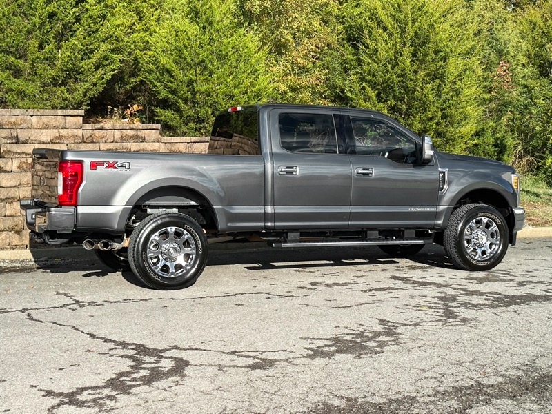 Ford F-250 SD XLT Crew Cab 4WD 2019 Ford F-250 SD XLT Crew Cab 4WD 2019