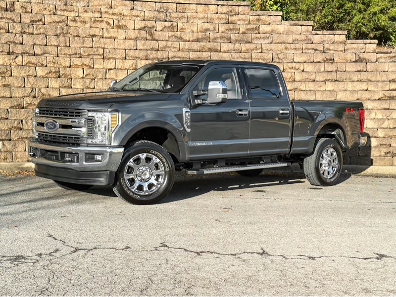 Ford F-250 SD XLT Crew Cab 4WD 2019 Ford F-250 SD XLT Crew Cab 4WD 2019