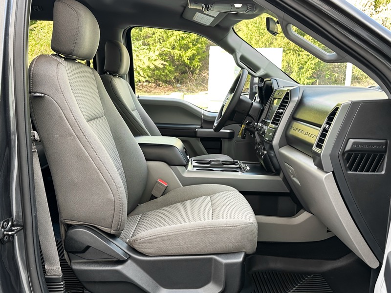 Ford F-250 SD XLT Crew Cab 4WD 2019 Ford F-250 SD XLT Crew Cab 4WD 2019