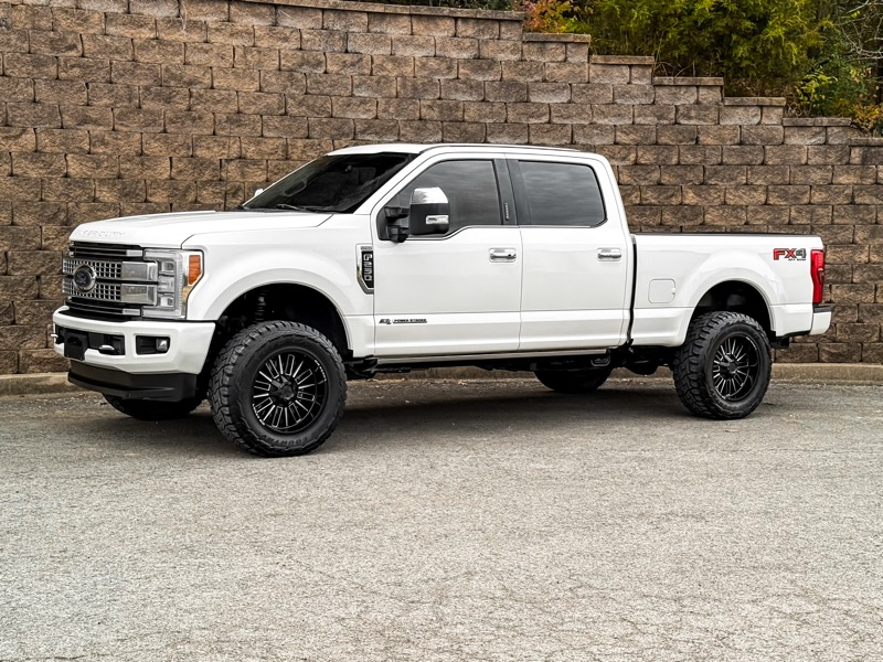 2017 Ford F-250 SD Platinum Crew Cab 4WD