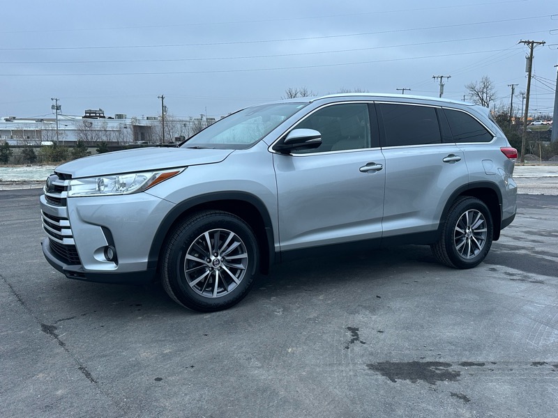 2019 Toyota Highlander XLE AWD V6