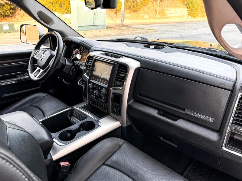RAM 2500 Laramie Crew Cab SWB 4WD 2017
