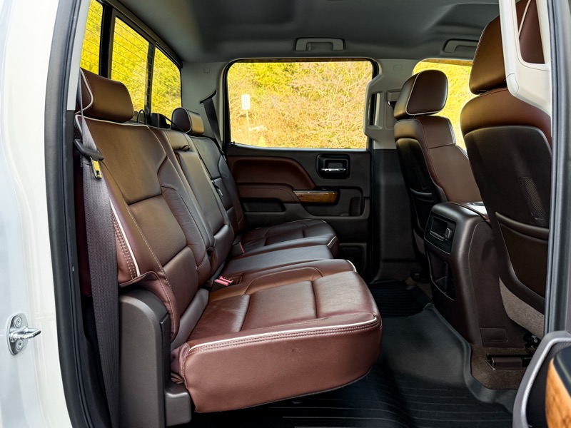 Chevrolet Silverado 1500 High Country Crew Cab 2WD 2014