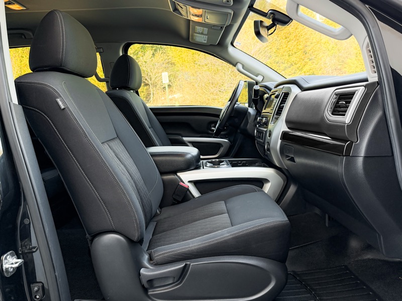 Nissan Titan SV Crew Cab 2WD 2019