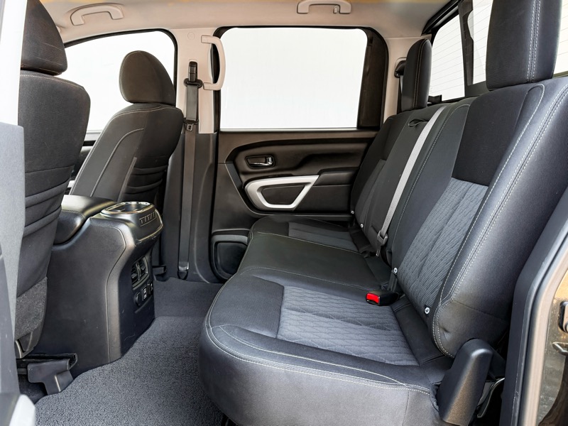 Nissan Titan SV Crew Cab 2WD 2019