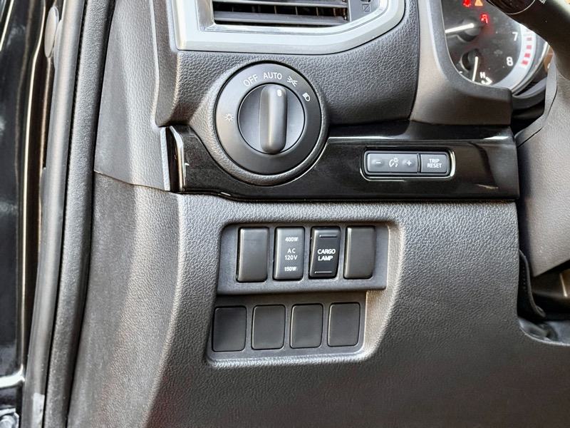 Nissan Titan SV Crew Cab 2WD 2019