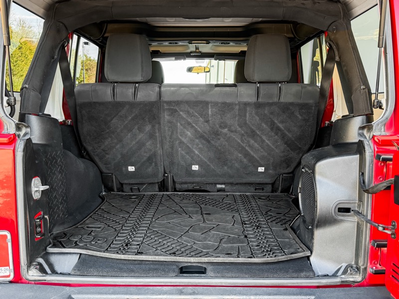 Jeep Wrangler Unlimited Rubicon 4WD 2012