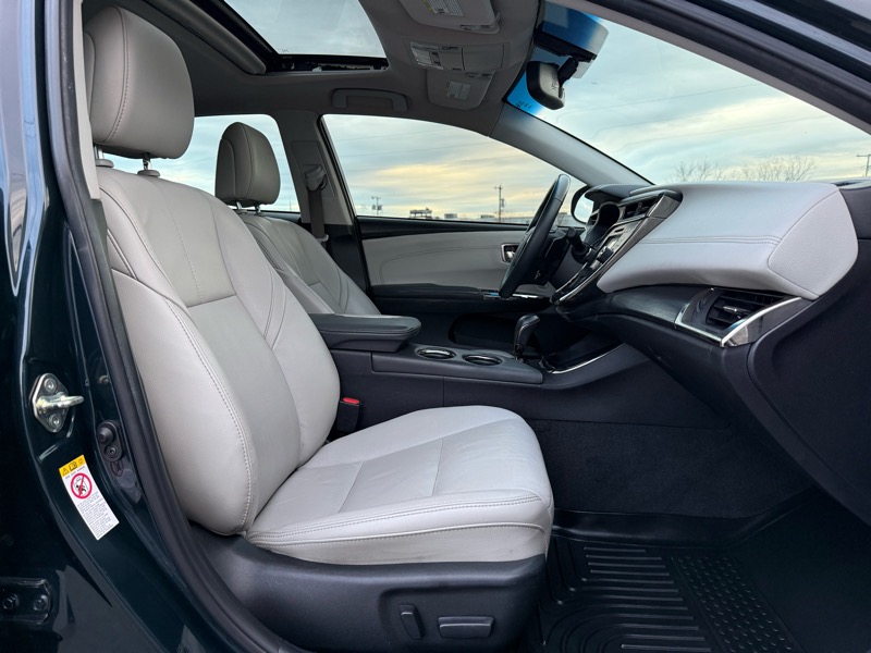 Toyota Avalon XLE 2016