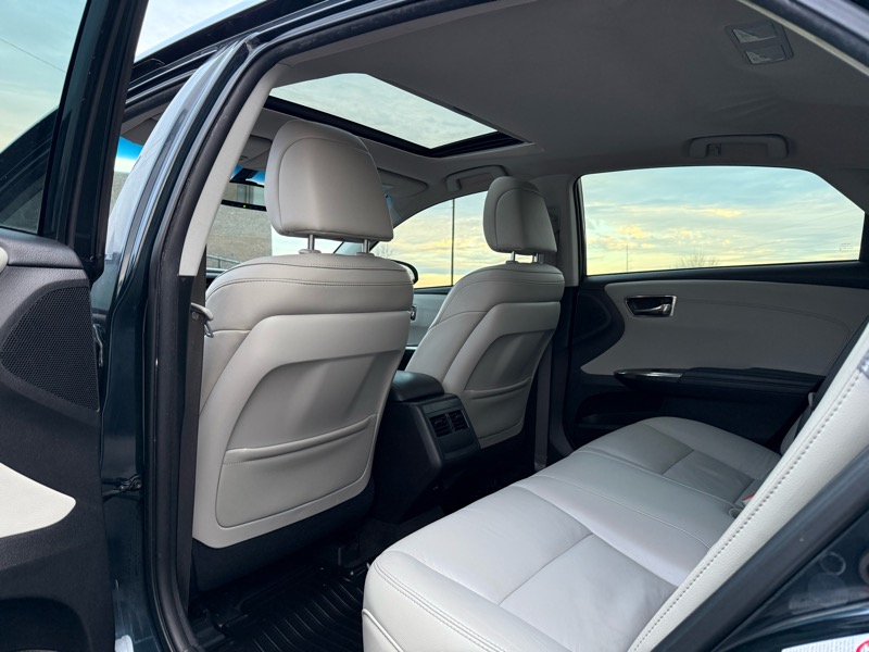 Toyota Avalon XLE 2016