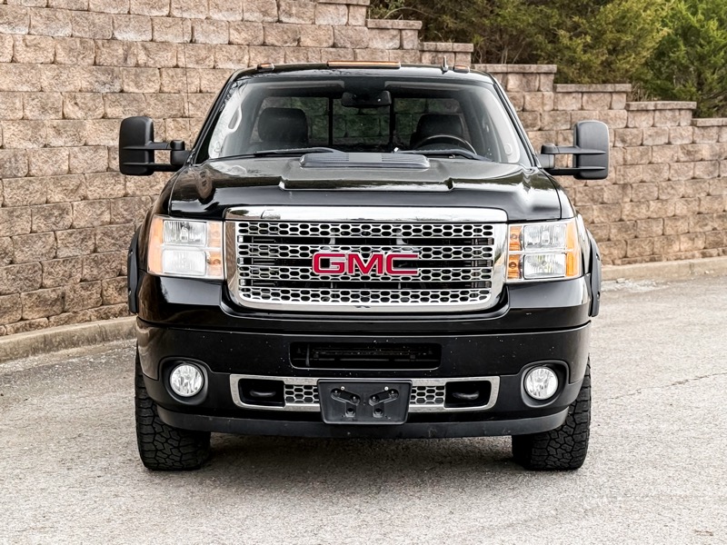 GMC Sierra 3500HD Denali Crew Cab SRW 4WD 2013