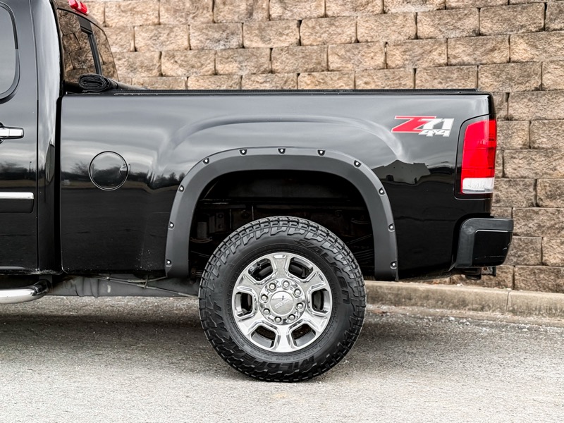 GMC Sierra 3500HD Denali Crew Cab SRW 4WD 2013