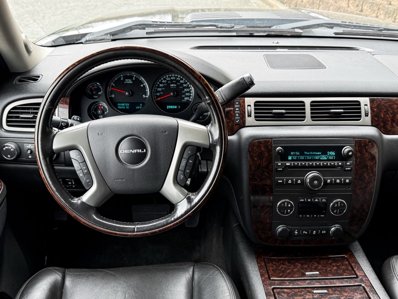 GMC Sierra 3500HD Denali Crew Cab SRW 4WD 2013